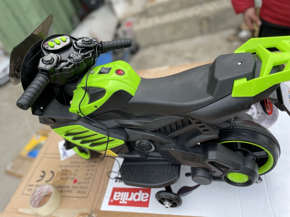 Motocicleta electrica 6V cu roti ajutatoare Nichiduta X-Race Green