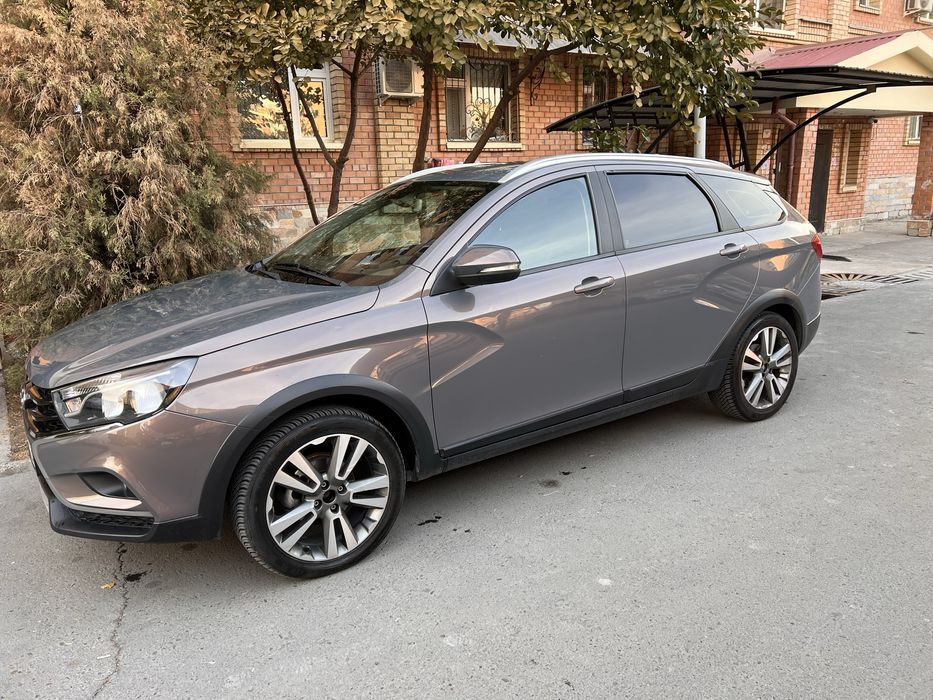 Lada vesta cross sotiladi