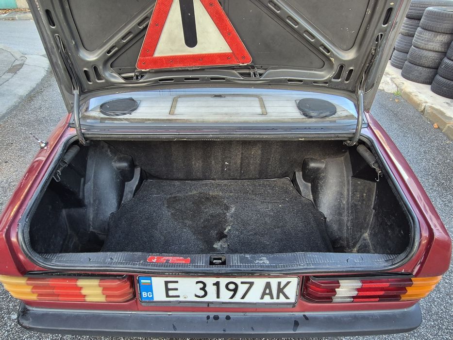 Mercedes 190D 1988г.