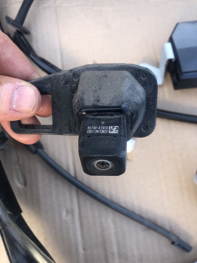 Accesorii Haion Toyota RAV4. Stop,eleron,camera,ștergător,amortizor