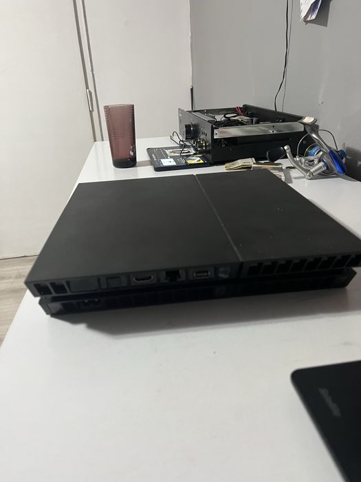 Ps4 с джойстик и малък проблем