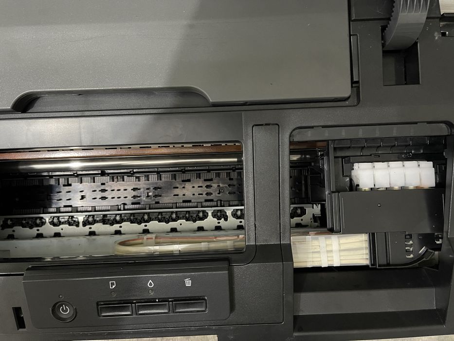 Продам принтер A3 Epson L1300