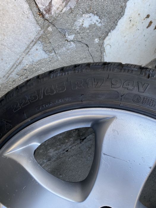 Зимни гуми с джанти за Мерцедес 17’’ 5х112