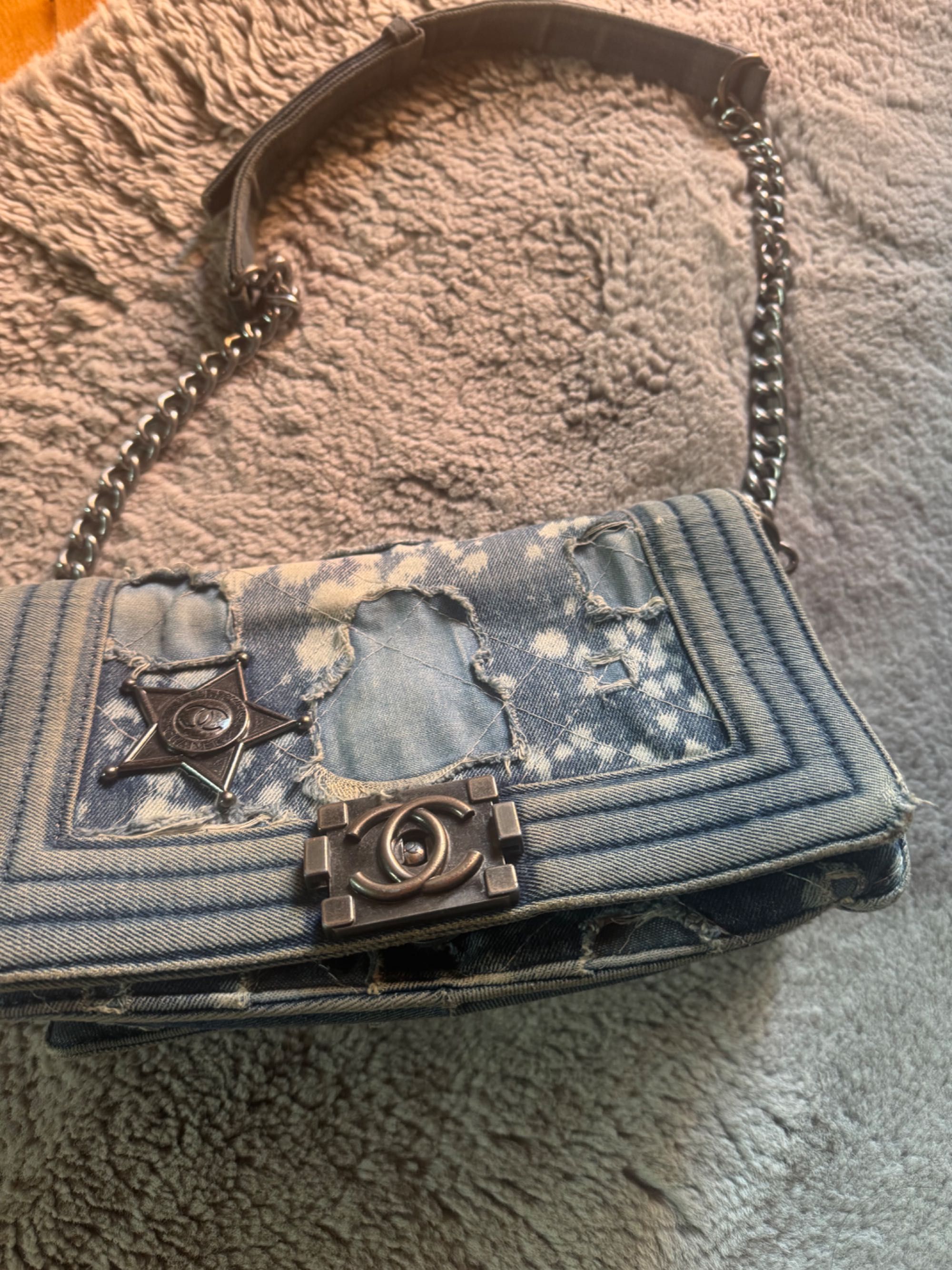 Чанта Chanel le boy