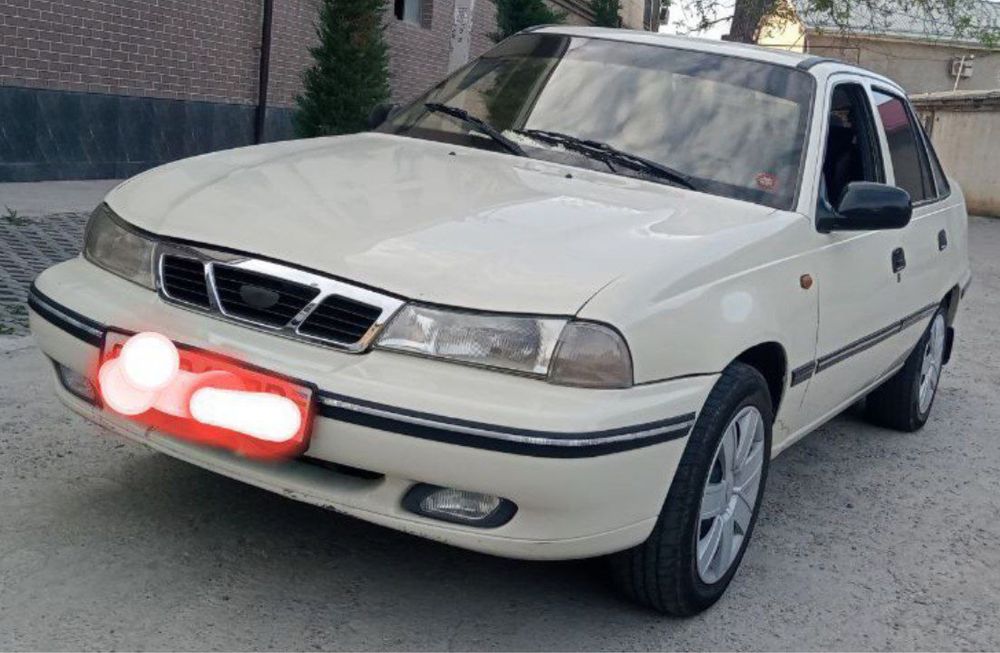 Nexia-1, 2008-yil sotiladi srochno qarshi mashinasi.