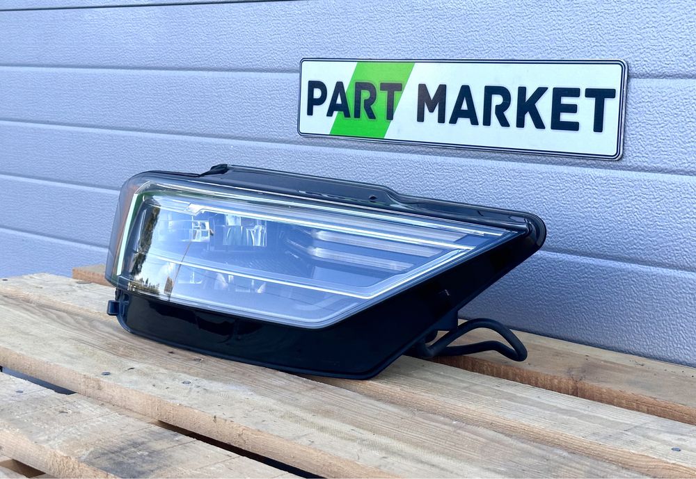 Десен фар AUDI A8 D5 4N0941034B