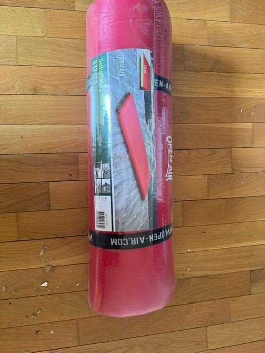 Чисто нова палатка и дюшек