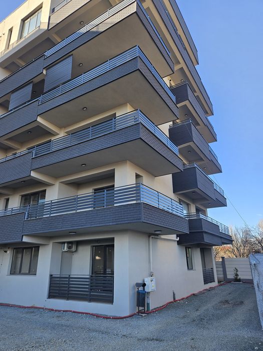 Apartament gen Penthouse Mamaia Nord vedere directa spre lac