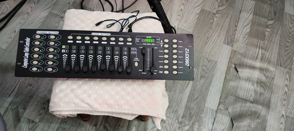 Vand schela lumini cu 6 par led cu DMX 512