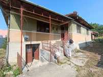 Casa cu 2 camere, 250 mp, zona sud-est