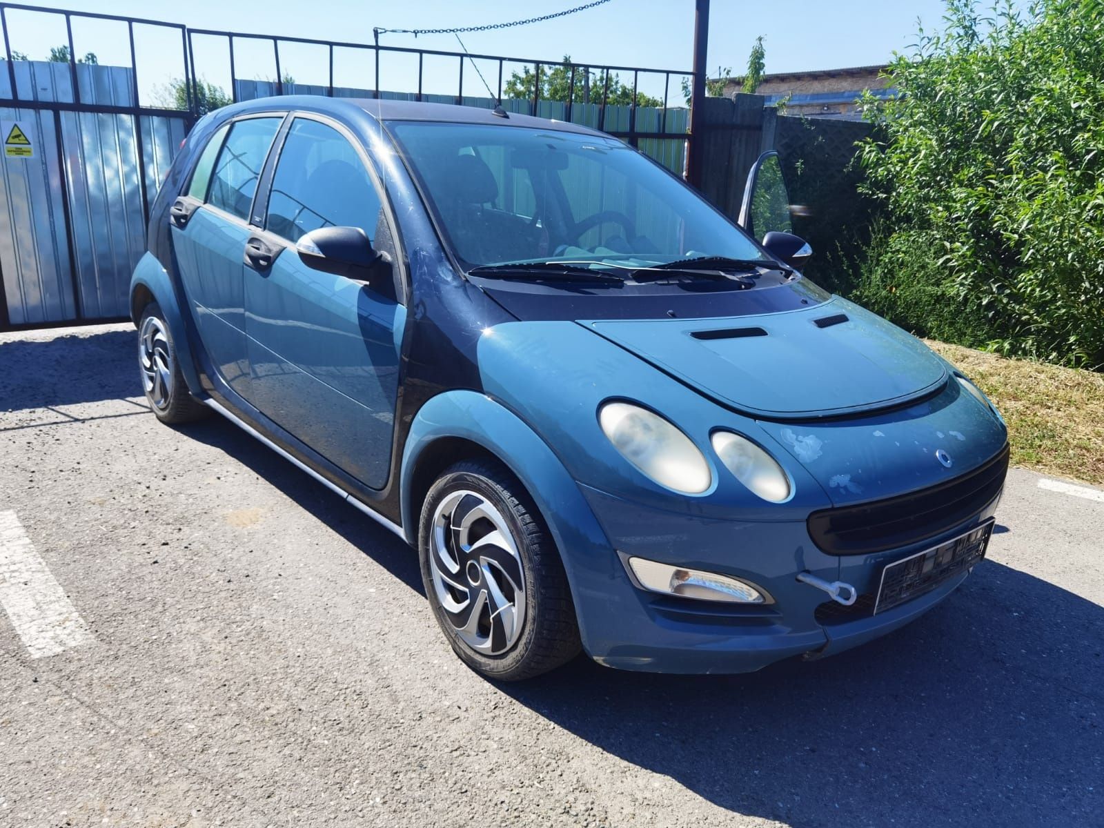 Dezmembrez Smart ForFour 1.1