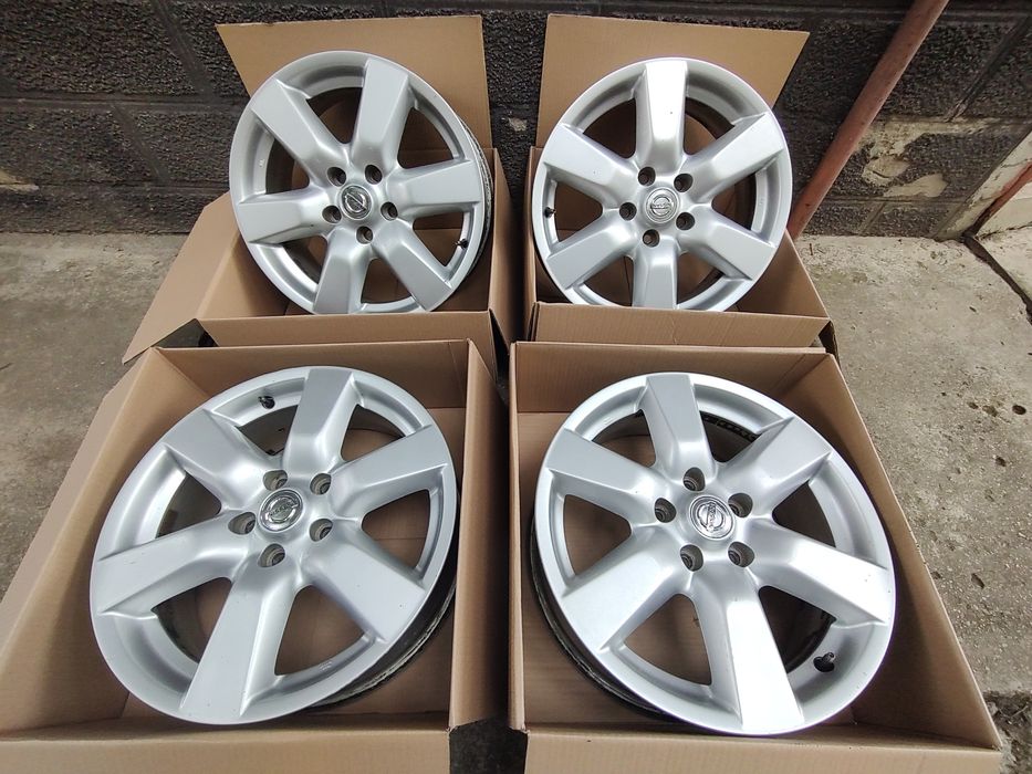 Vând Set Jante Aliaj R17 5x114.3 Nissan Qashqai , X-Trail , Duster,Asx
