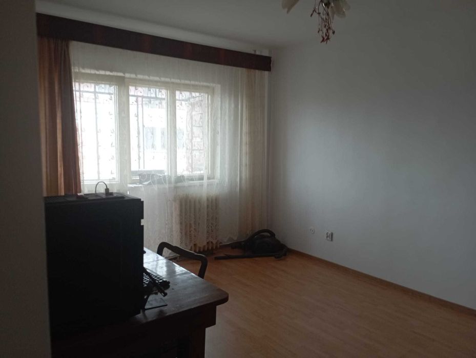 Apartament 3 camere decomandat-Bld.Decebal Deva