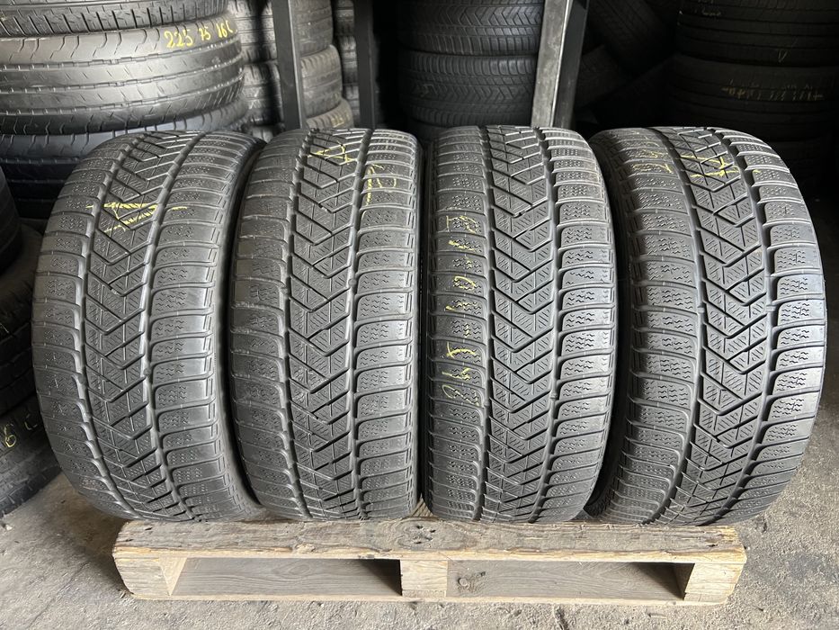 4 anvelope de iarna 245/40/18 Pirelli!
