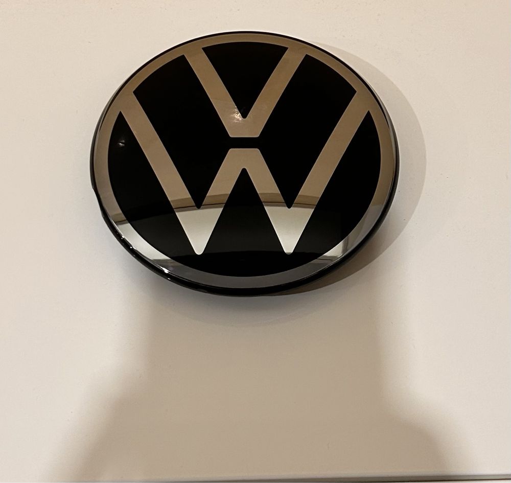 Фолксваген/Volkswagen емблема черна/хромирана