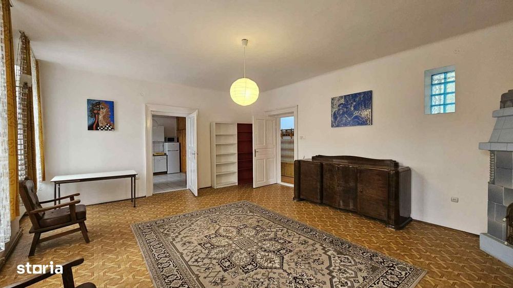 Apartament 3 camere,90 mp, etaj 1-strada Postavarului-pretabil subinch