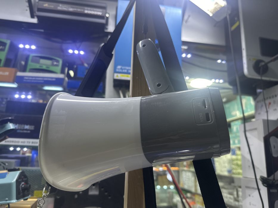 Megafon 30w optim va donaga bor