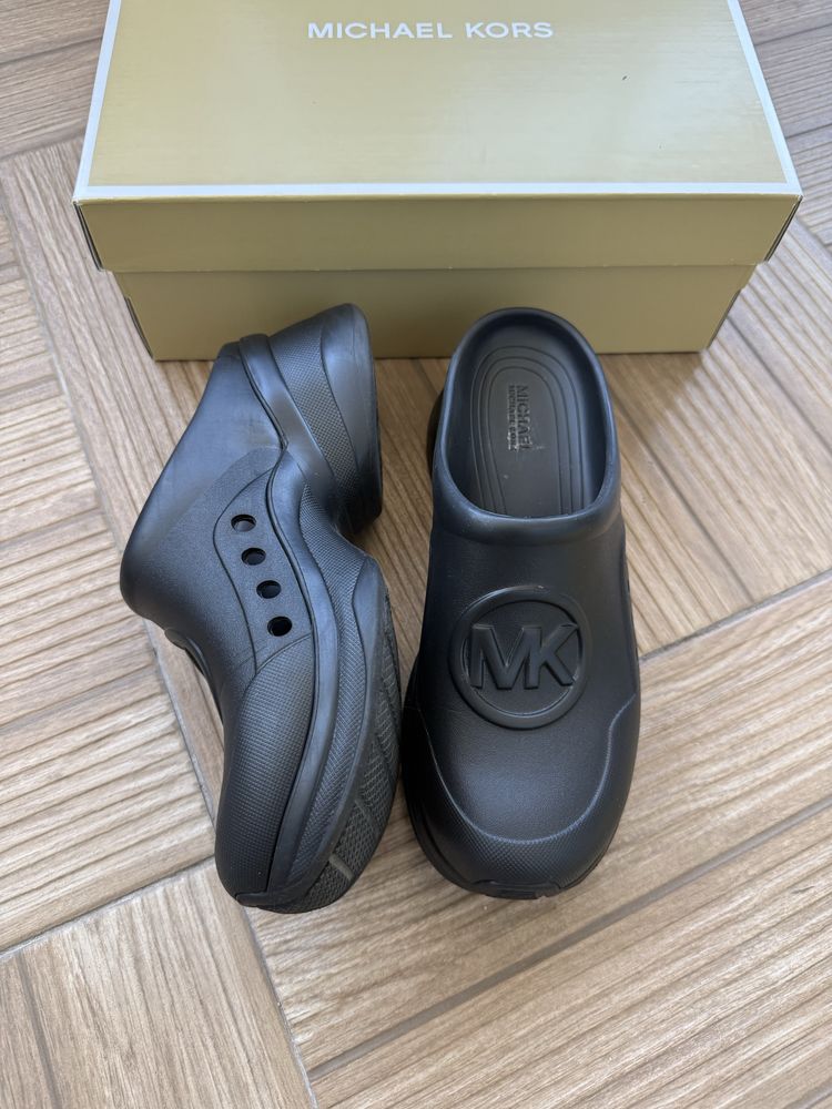 Оригинални дамски чехли MICHAEL KORS, 38 номер