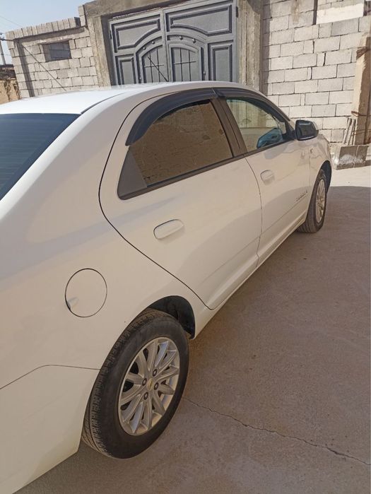 cobalt 2015 avtomat metan