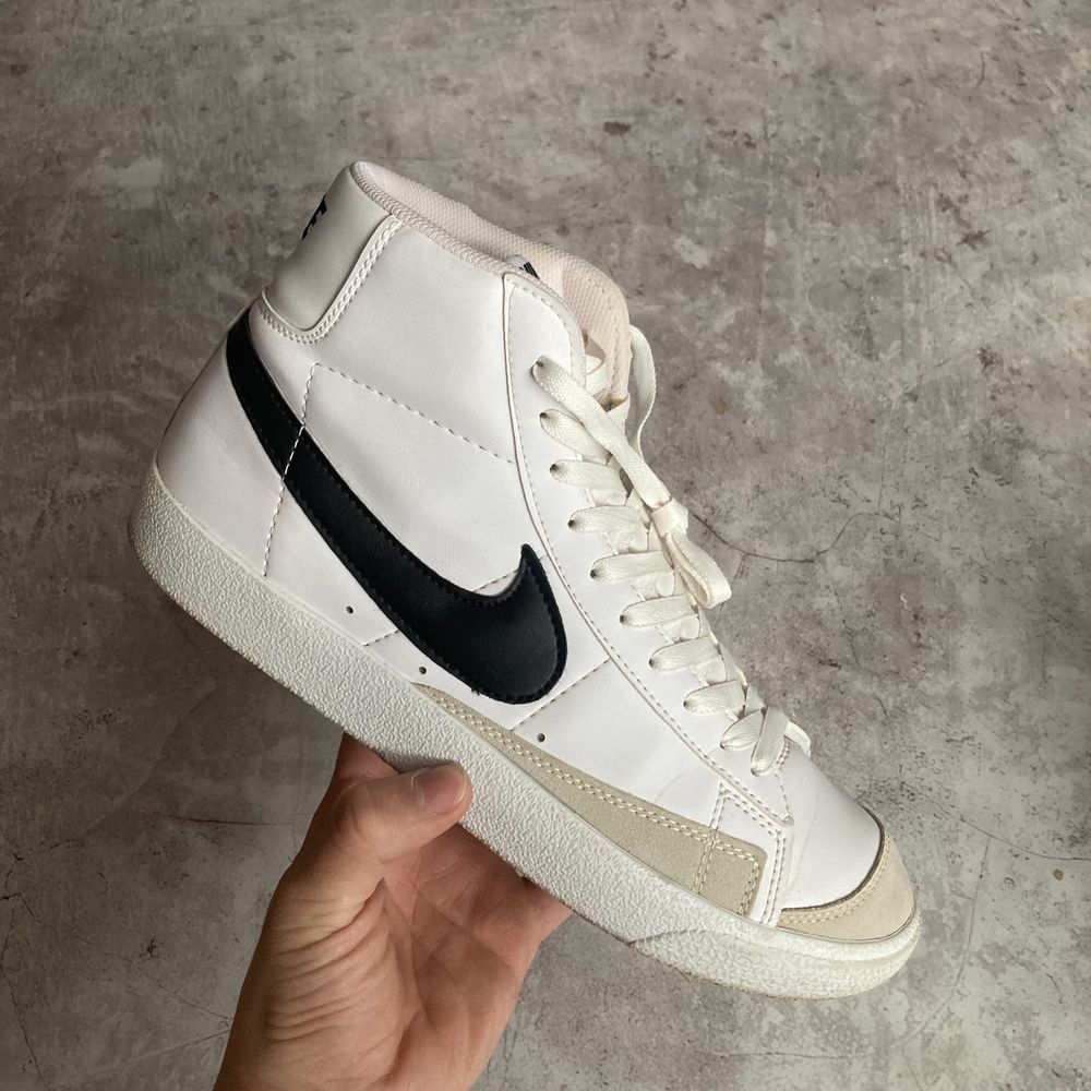 Nike Blazer Mid 77