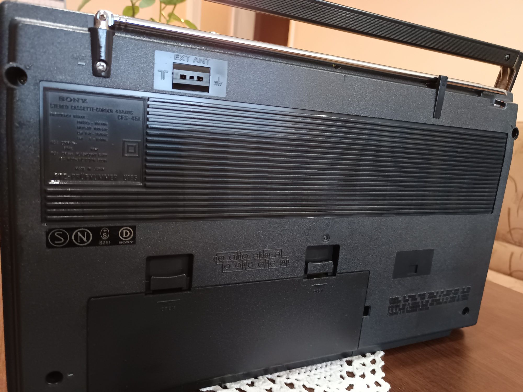 Радиокасетофон Sony CFS 45 l