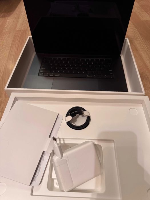 MacBook Pro 16 inch M4 Pro - 48 Ram / 14 CPU / 20 GPU