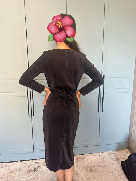 Продам женское платье , размер 42-44-46