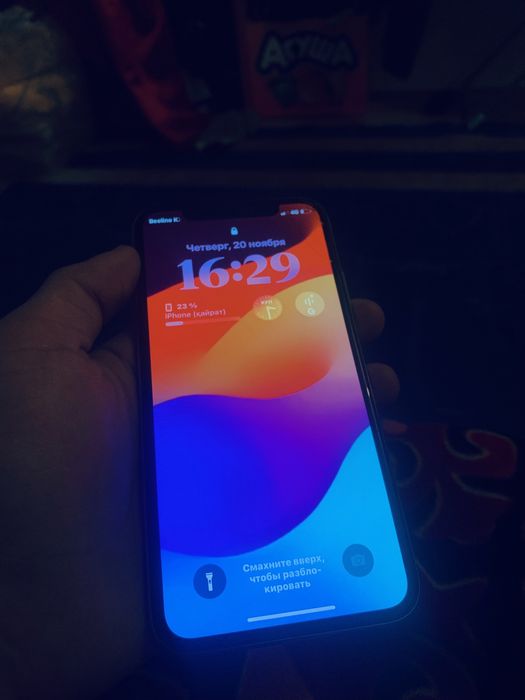 Iphone xr в хорошем состоянии минусы на фото