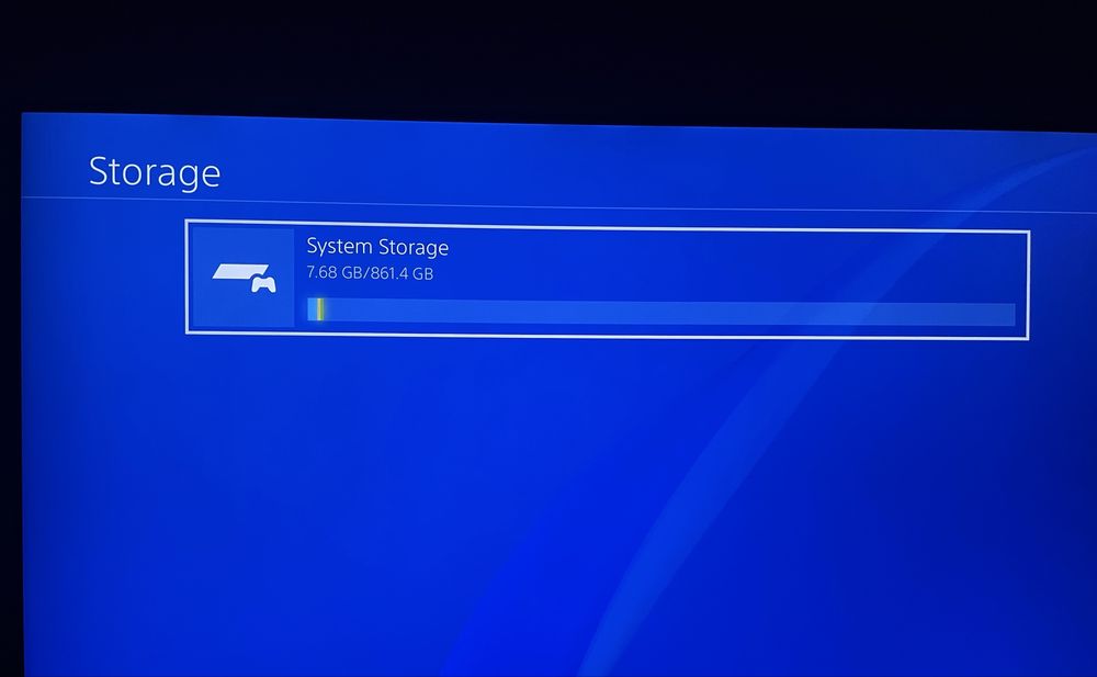 Playstation 4 1tb профилактиран с джойстик