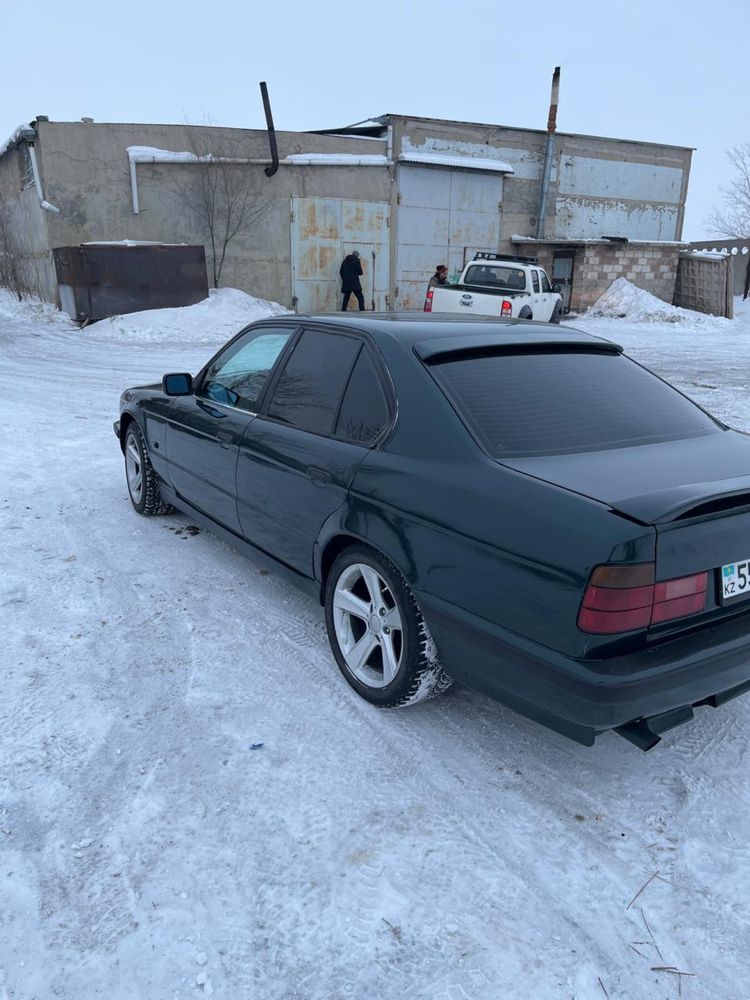 Продам BMW 520, 1994 года