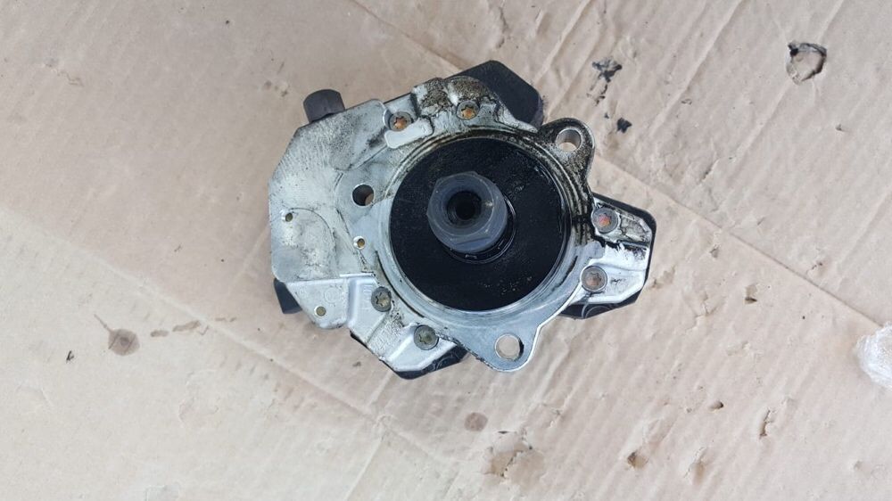 Pompa inalte bmw 2.0 diesel 150 cp euro 3