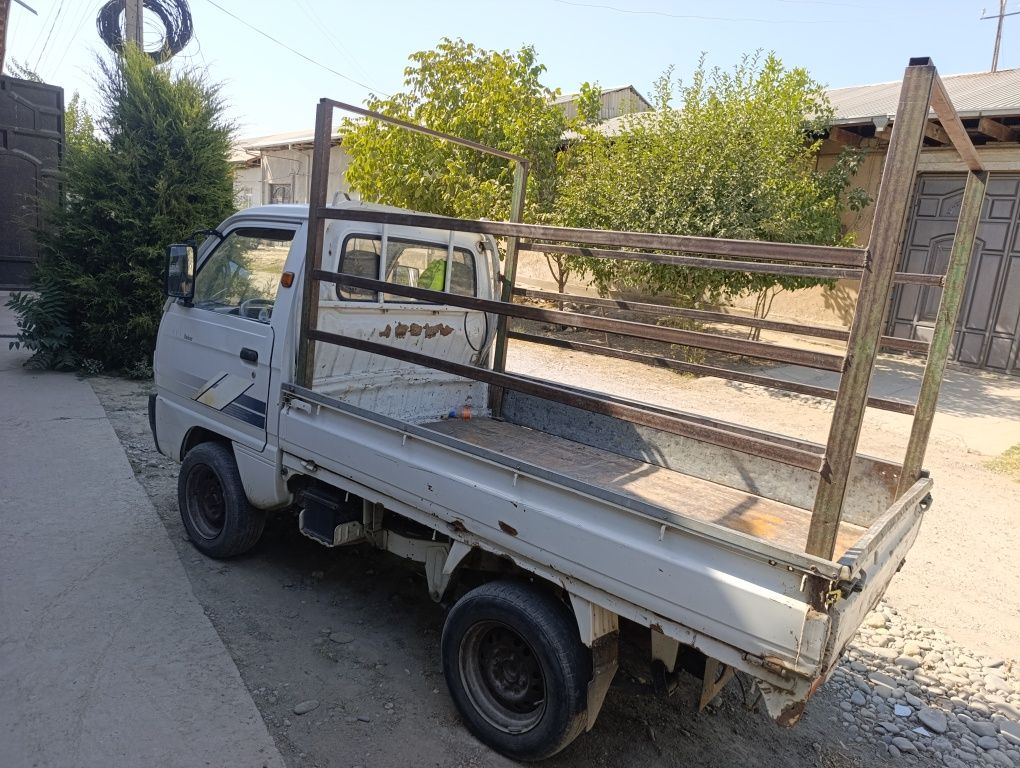 Карейски лабо сотилади