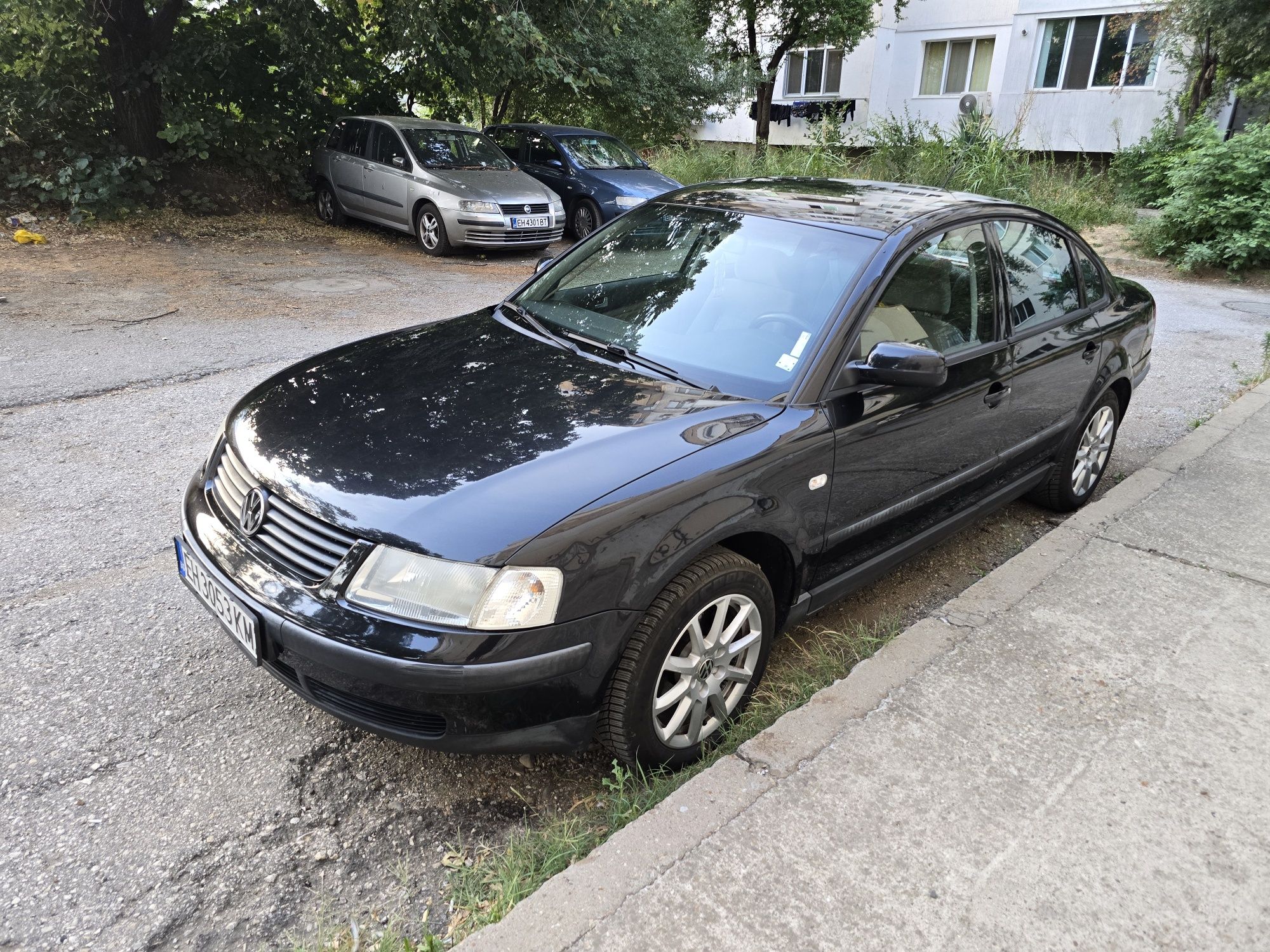 Продавам Volkswagen Passat B5