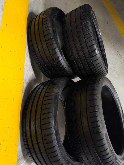 Michelin pilot sport 5 - 4бр Летни гуми 235/40/19