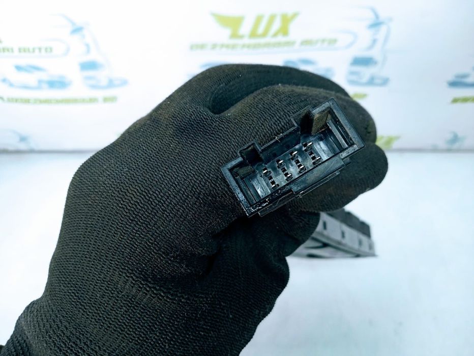 Plafoniera 7l6868349m Volkswagen VW Touareg generatia 1 7L  [din 2002 pana  2007]