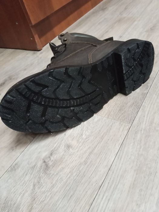 Зимний ботинка новый