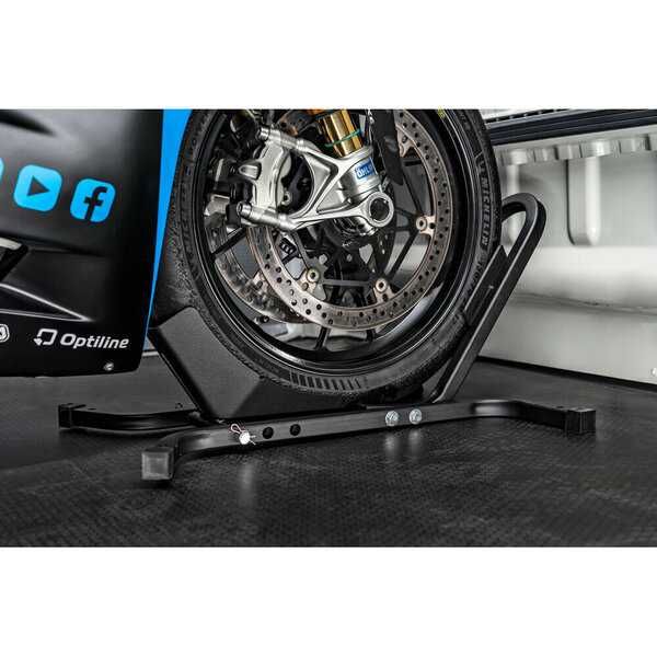 Транспортна стойка за мотор заключваща предната гума