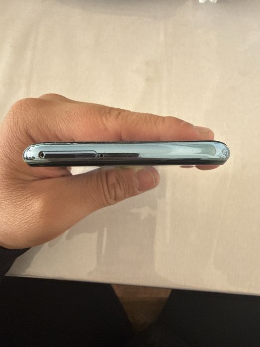 Honor 10 Lite sotiladi garantiya bilan