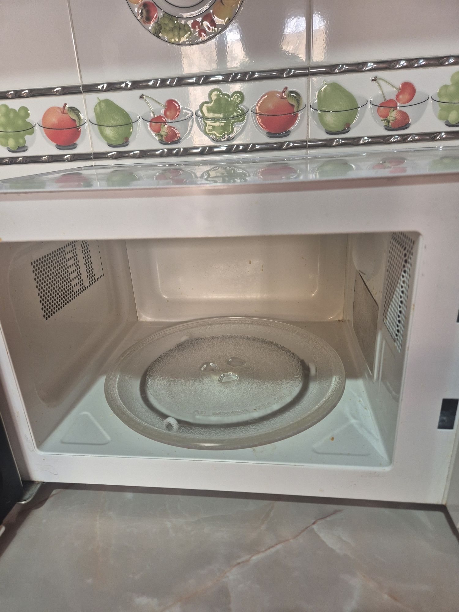 Микроволновка Cookworks