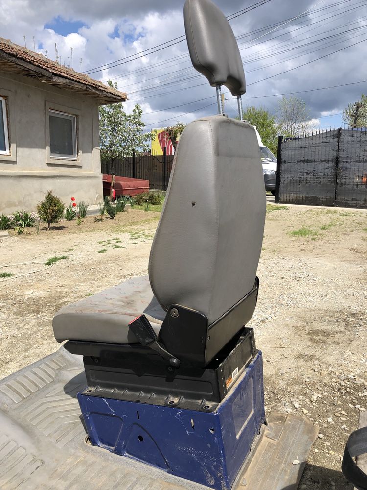 Scaun vw Lt 35 partea dreapta cu reglaj