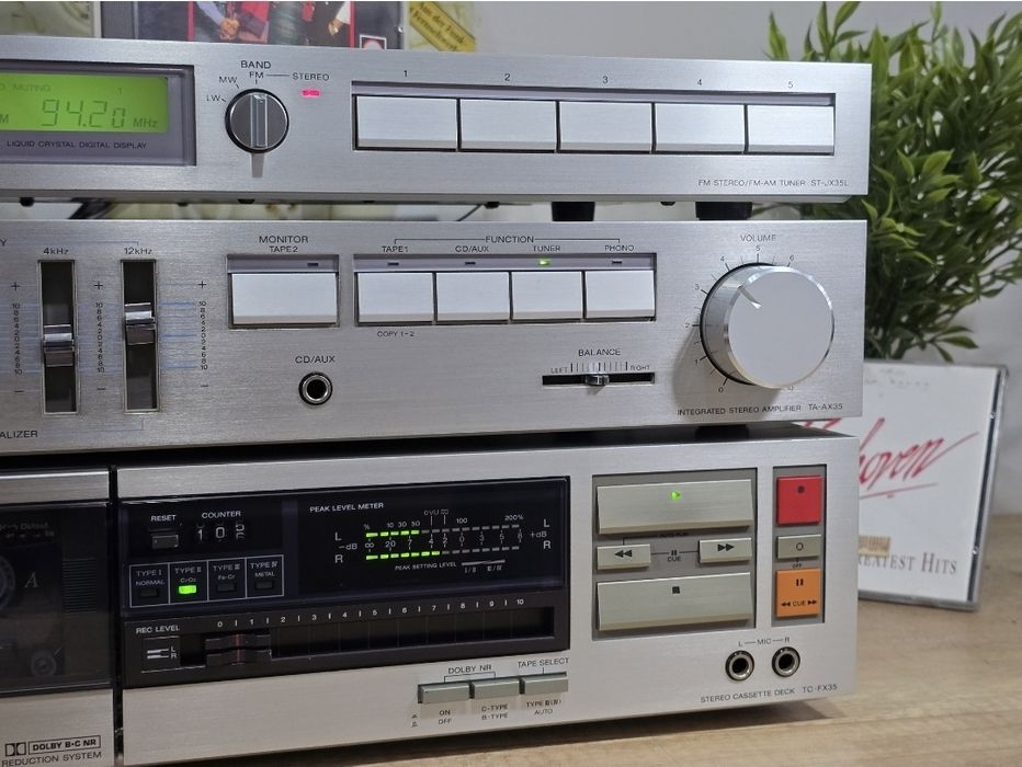 Linie audio SONY, deck tc-fx35, amplificator ta-ax35,tuner st-jx35L