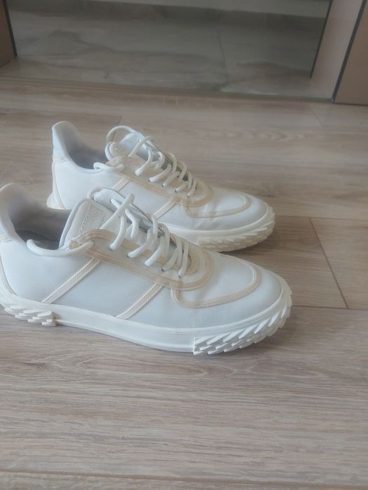 Спортни обувки на Giuseppe Zanotti
