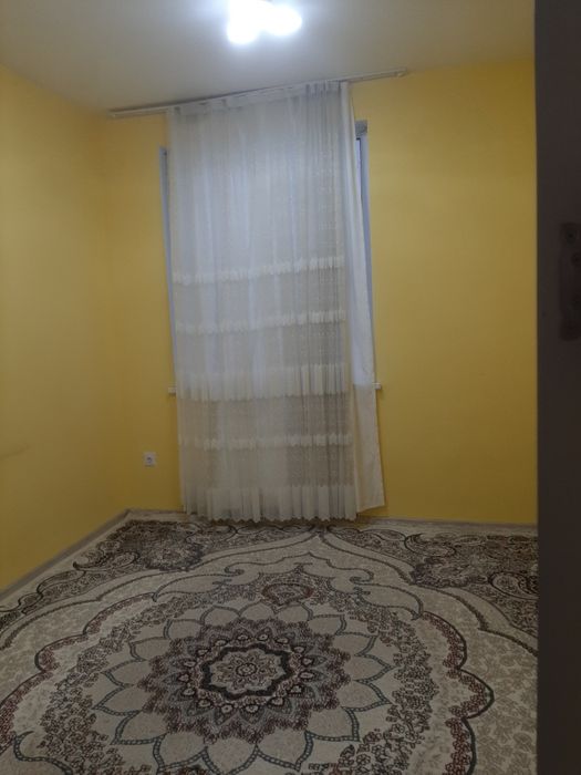 3xonali Uy ijaraga beriladii.parkent bozor dinastiya binosi