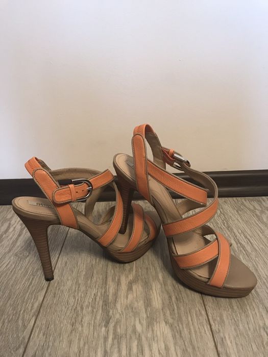 Sandale Geox piele marime 38 aproape noi