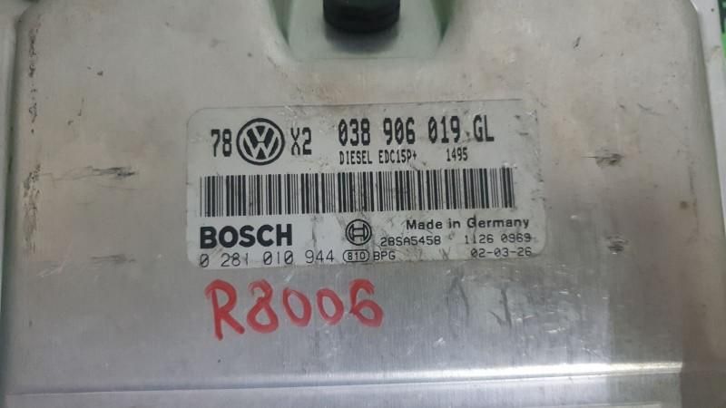 Calculator ecu Volkswagen Passat B5 1996-2005 0281010944