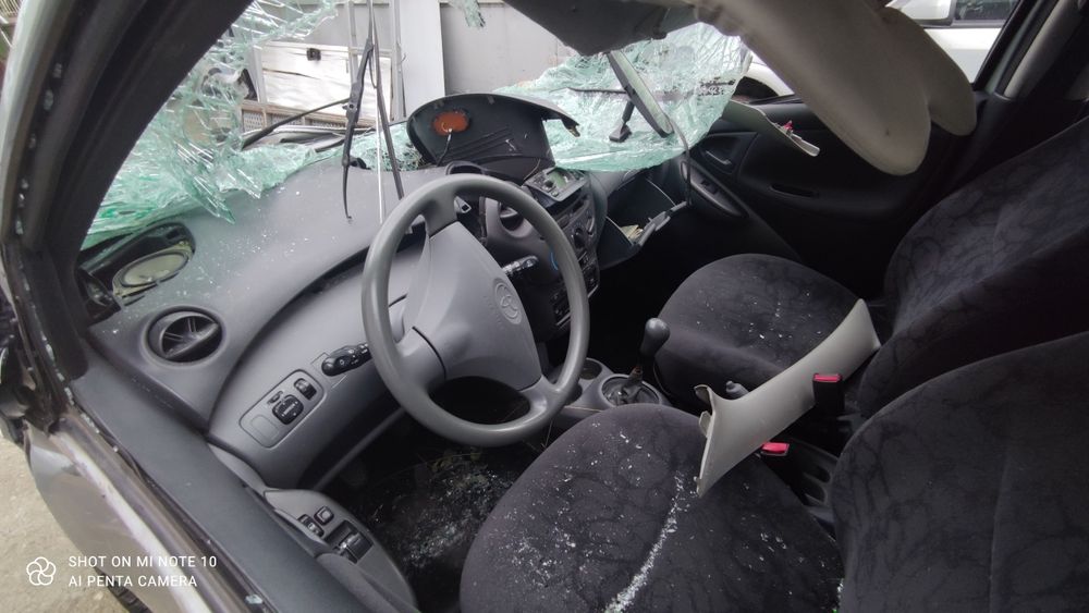 НА ЧАСТИ !!! Toyota Yaris


1,0 vvti
