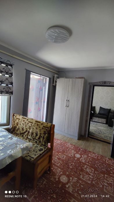 Uy sotiladi troiskida xovli uy ozimmiki