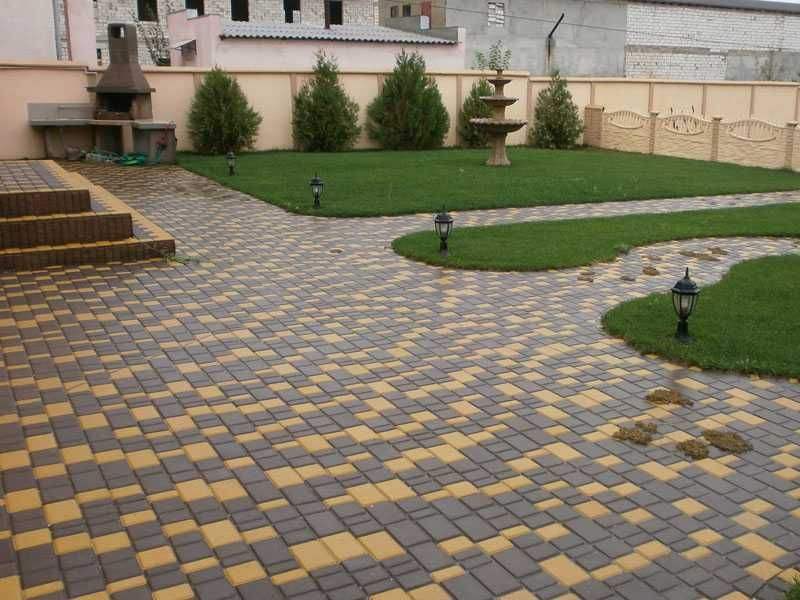 Укладка тротуарной плитки и брусчатки под ключ.
