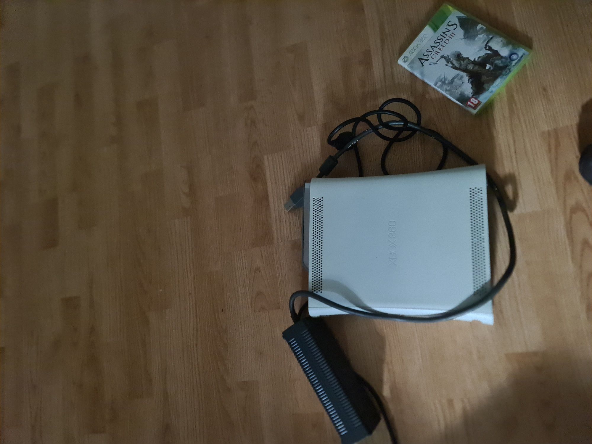 Xbox 360 + joc assassin's creed