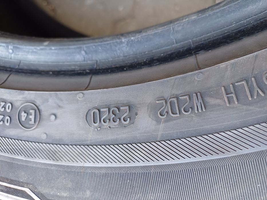Гуми 255/50/19 Барум
